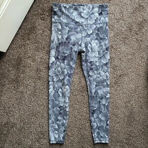 Athleta Elation Textured Tight, Size S